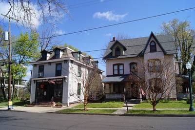 Store & Residence of W.W. Carr, Ivyland