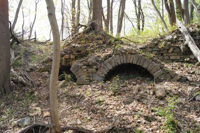 Naylor's Lime Kilns, Aquetong