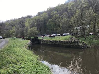 Going through the Lock, Point Pleasant